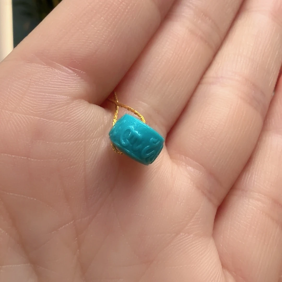 绿松石未镶嵌颈饰