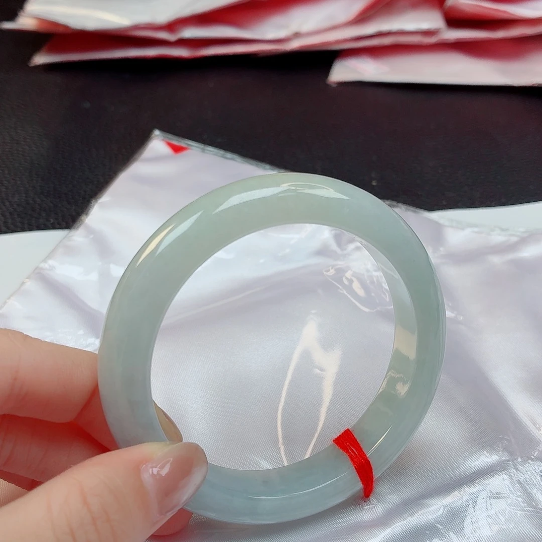 翡翠未镶嵌手镯54