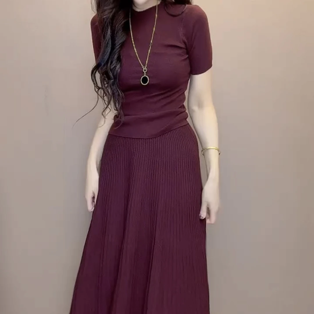 轻熟小众慵懒设计感短袖与高腰中长裙气质套装