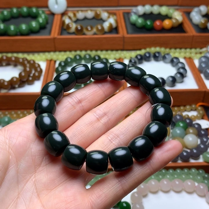 和田玉手串未镶嵌