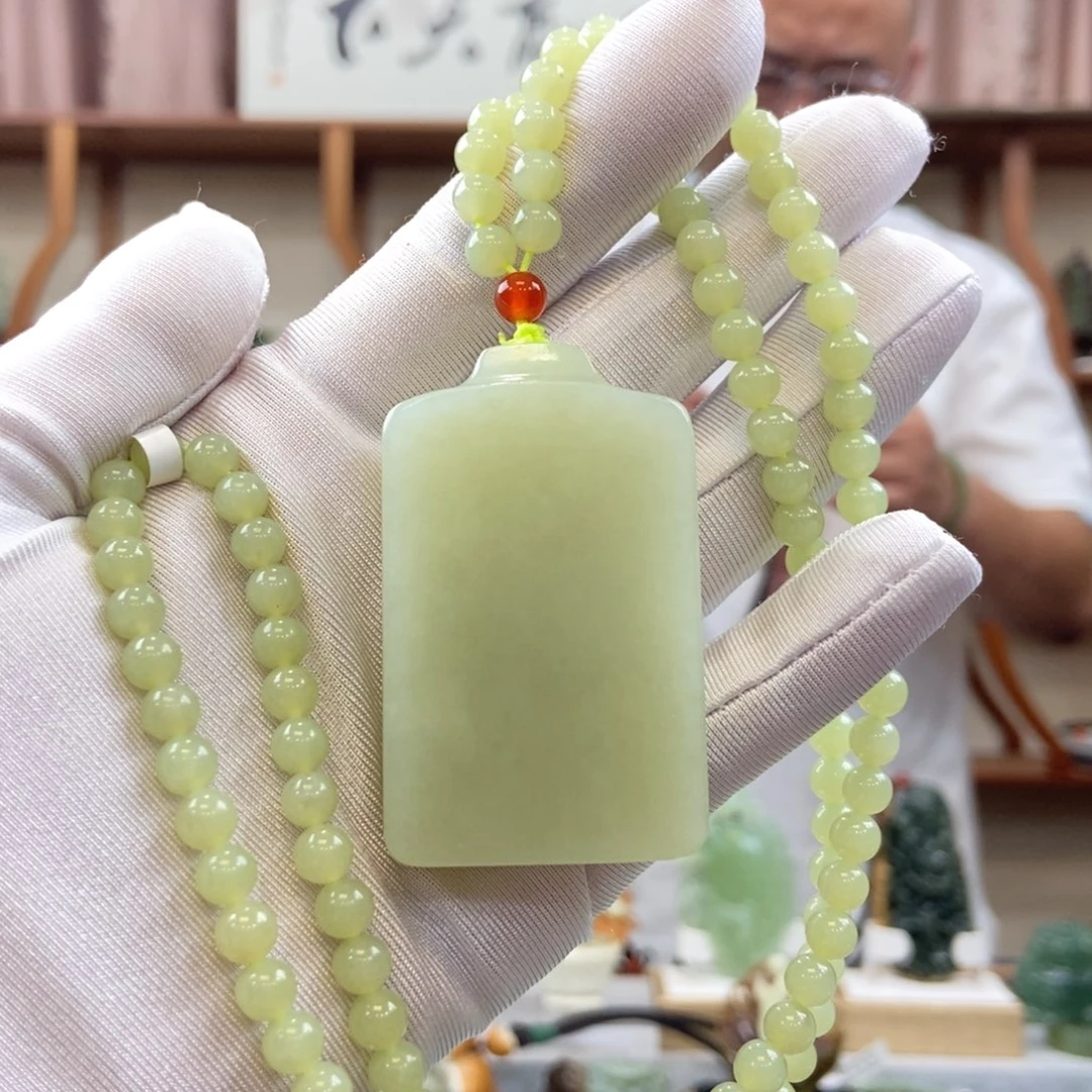 茗***洋和田玉未镶嵌颈饰
