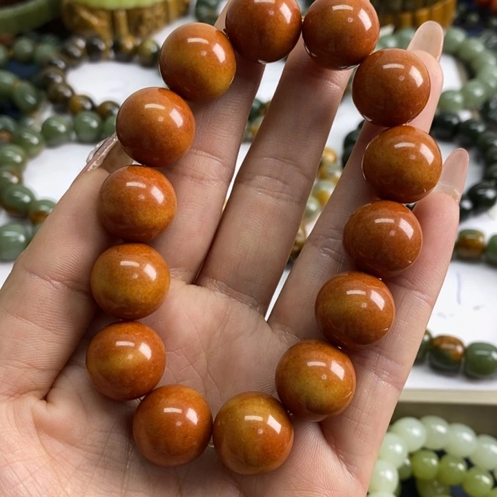 未镶嵌透闪石质玉珠宝奇石