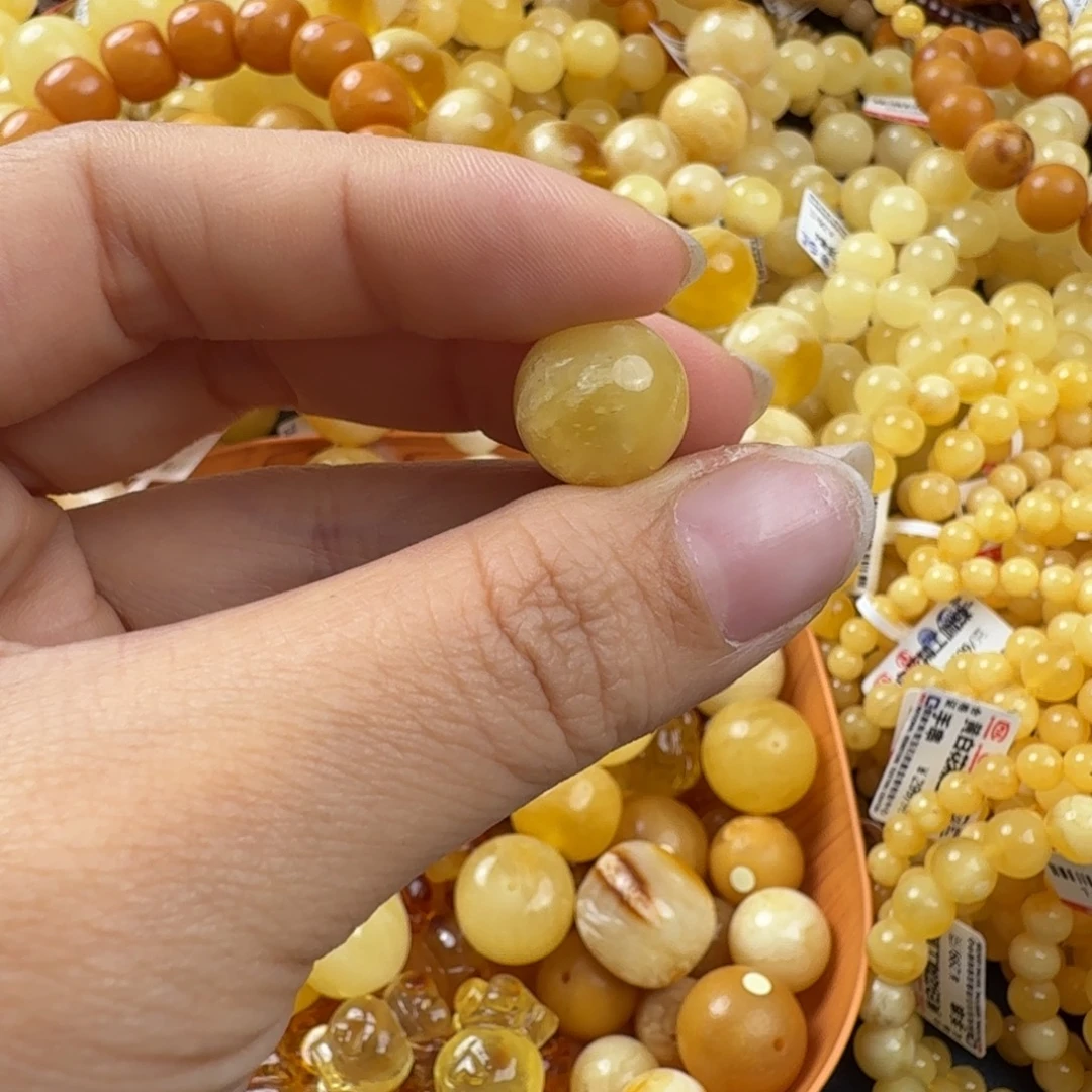 琥珀未镶嵌珠宝奇石