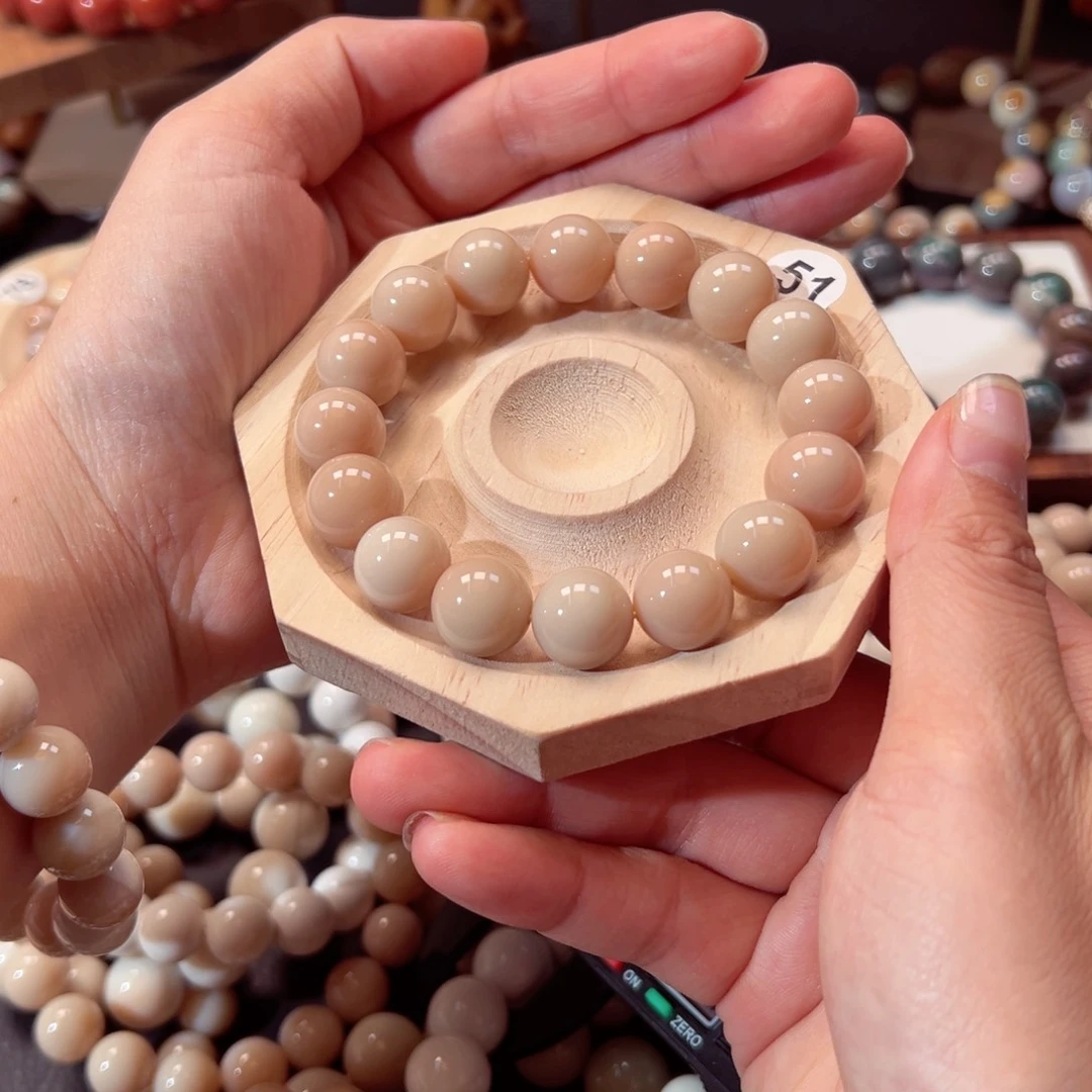 石英质玉手链未镶嵌吃***的196