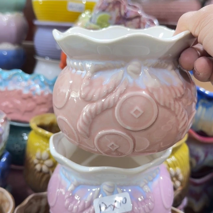 凑9块包邮，有孔花盆