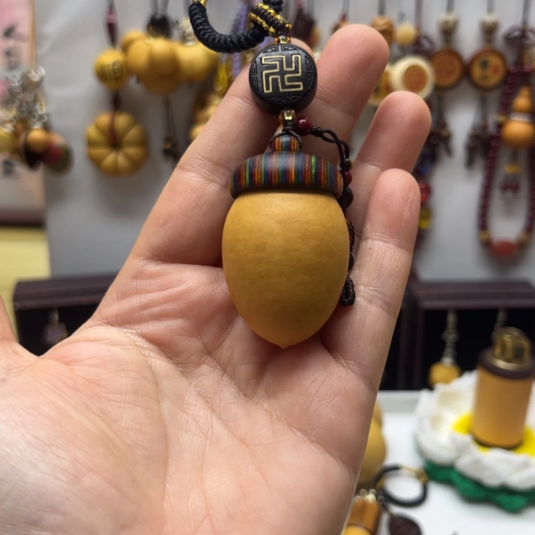 燕***藤葫芦手工艺钥匙扣