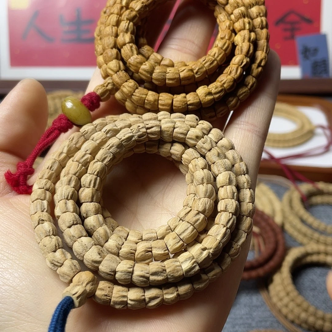 吊坠柏香籽/百香籽粉油皮龙脊大肠7mm