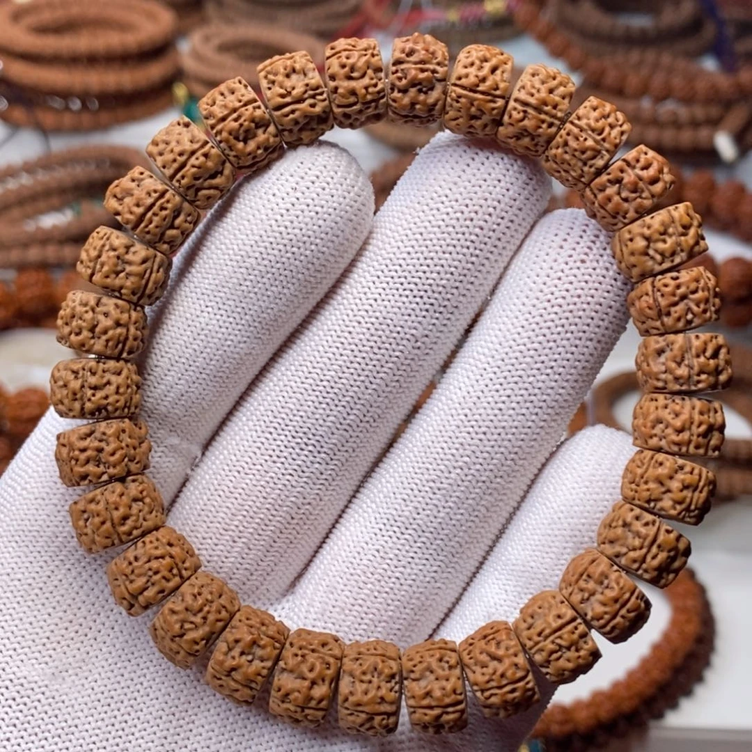 金刚菩提手串五瓣龙切满肉满纹盘龙，尺寸12.5-14