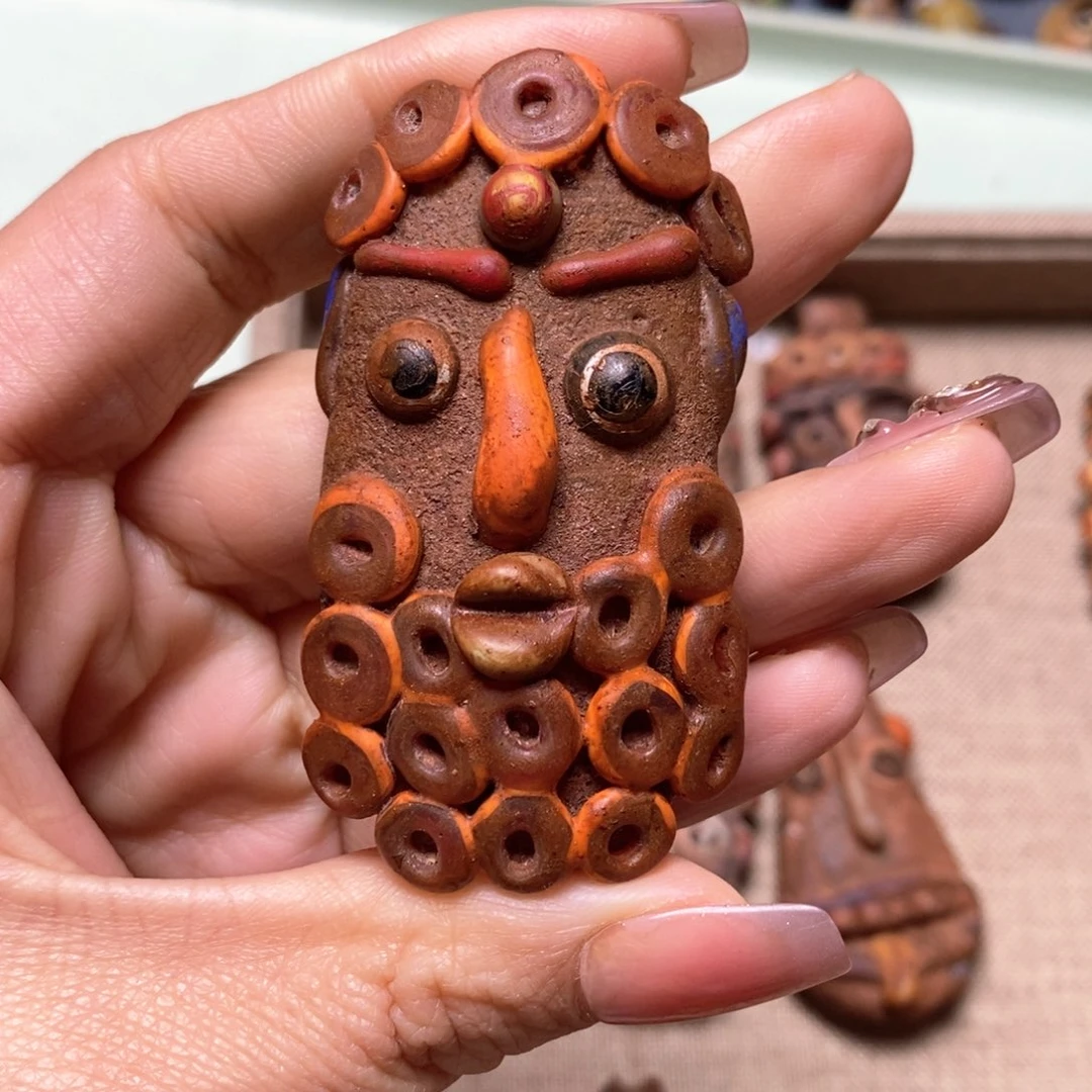 琉璃颈饰印度尼西亚法官