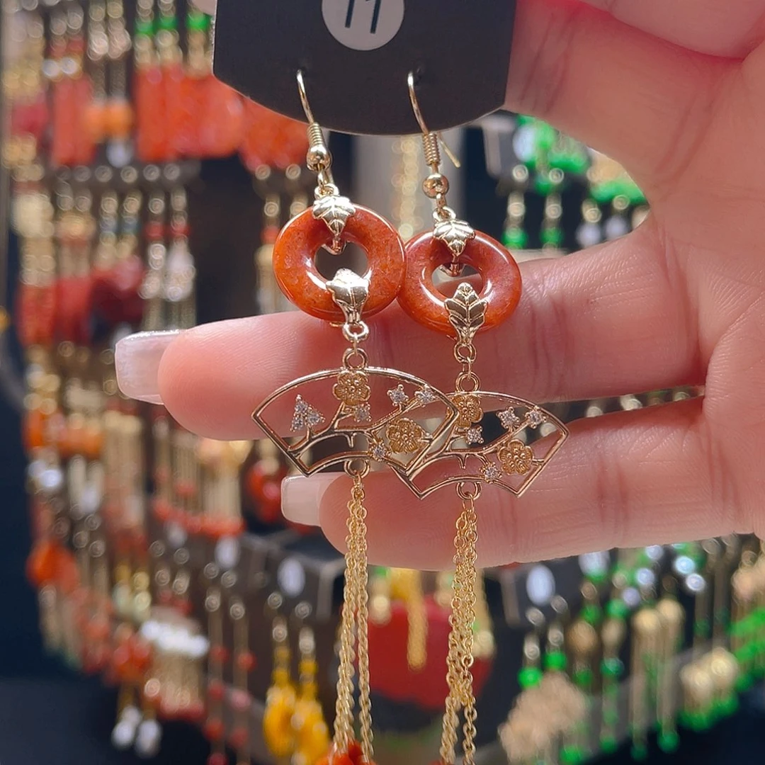 翡翠耳饰未镶嵌翡翠首饰