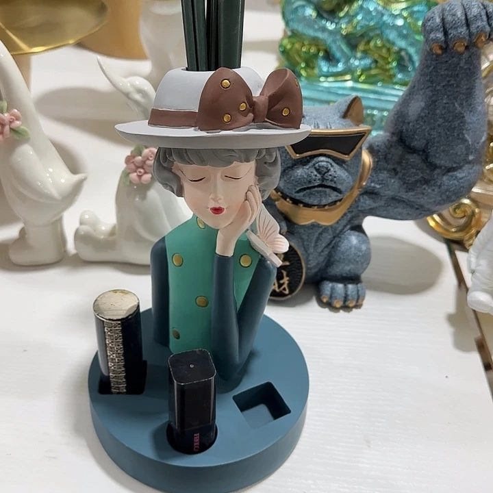 树脂绿色女孩化妆桶