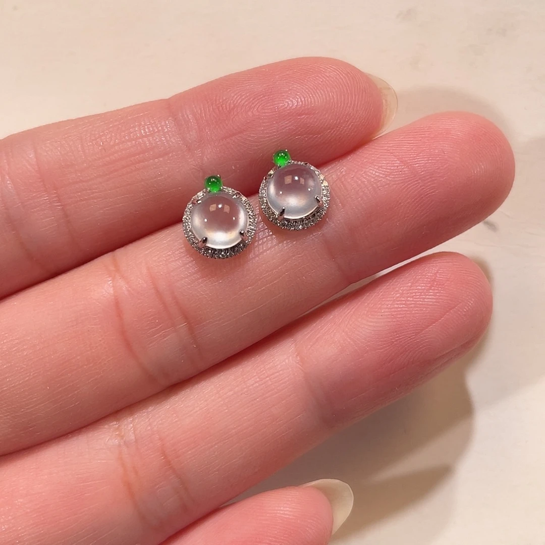 翡翠18K金镶嵌耳饰南非钻