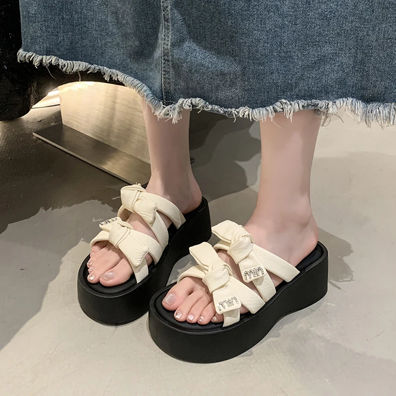 法式蝴蝶结厚底拖鞋女外穿2025新款夏季凉鞋时尚高级感沙滩凉拖鞋