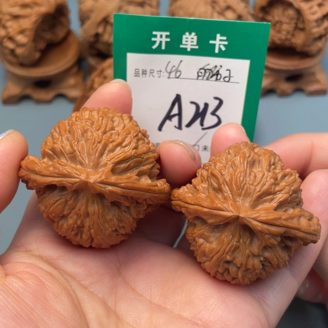 吊坠桃核文玩核桃