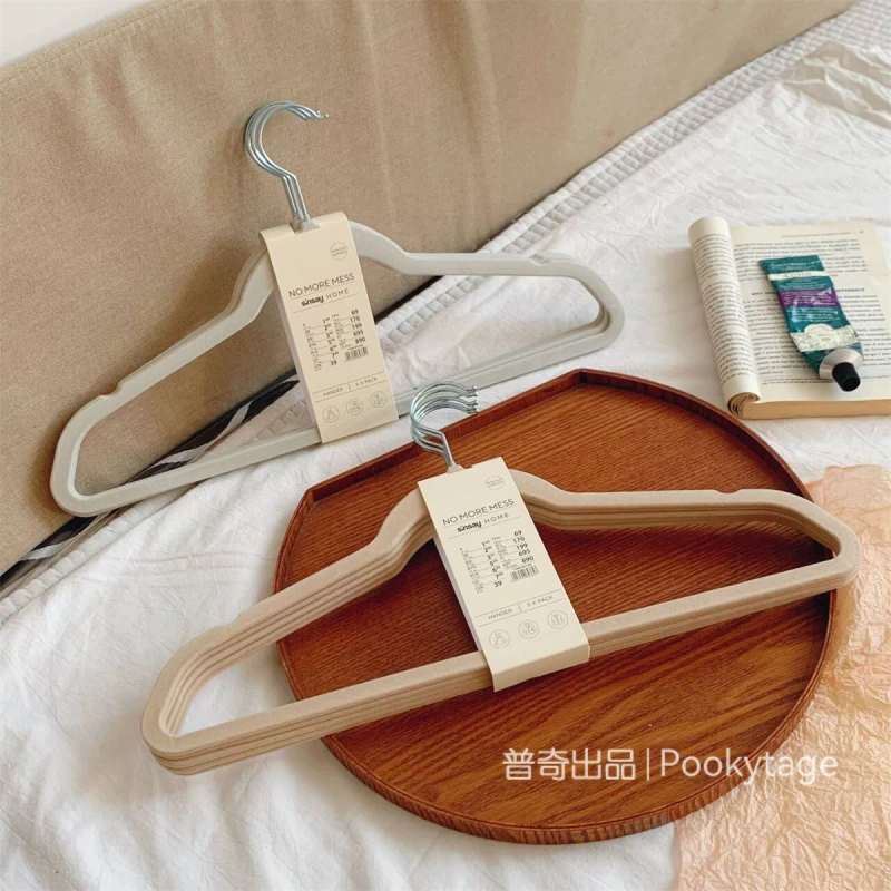 出波兰！5个装！天鹅绒植绒防滑设计无痕衣服撑子晾衣架家用衣架