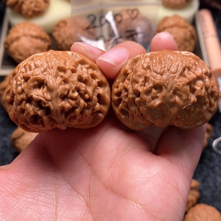 文玩核桃把件快***头毕业大宫灯43