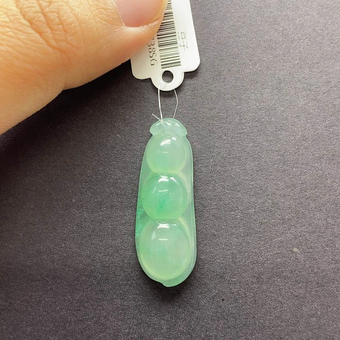 石英质玉颈饰未镶嵌