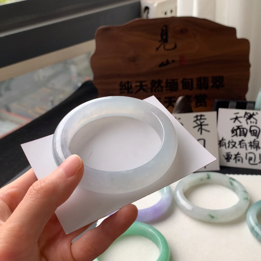 翡翠未镶嵌手镯56.4正圈