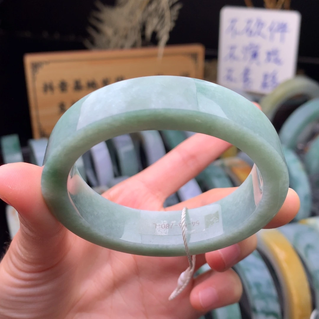 定制翡翠未镶嵌手镯手镯