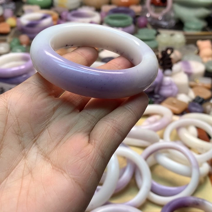 石英岩玉未镶嵌紫白52.8微微