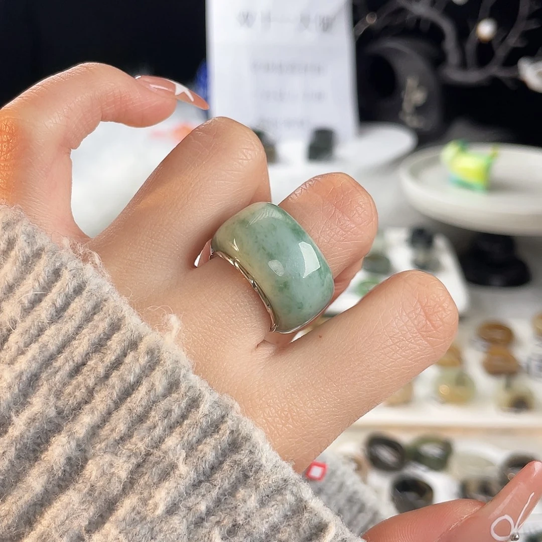 和田玉未镶嵌戒指c51 飘翠方圆17.4