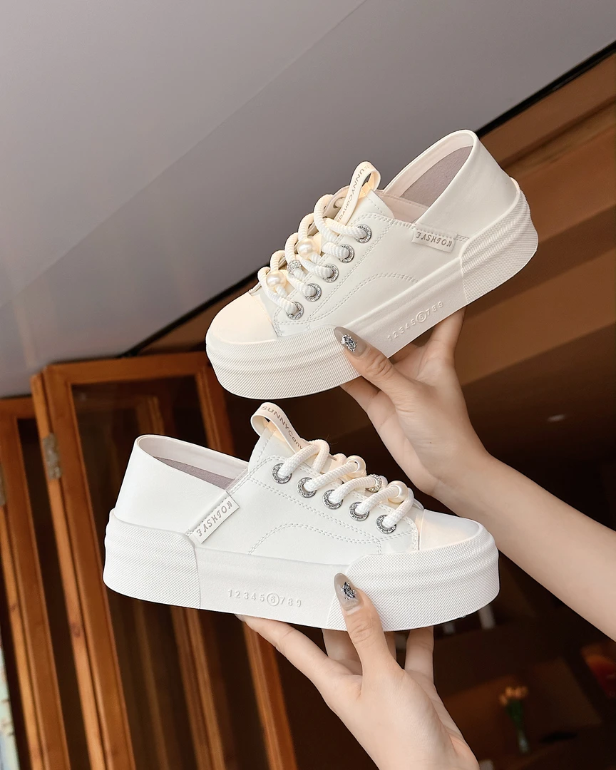 小白鞋女 女士春夏厚底软面真皮透气轻便小香风一脚蹬小白鞋4506