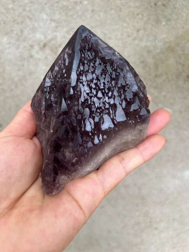紫水晶资料库原石标本，收藏品重400克