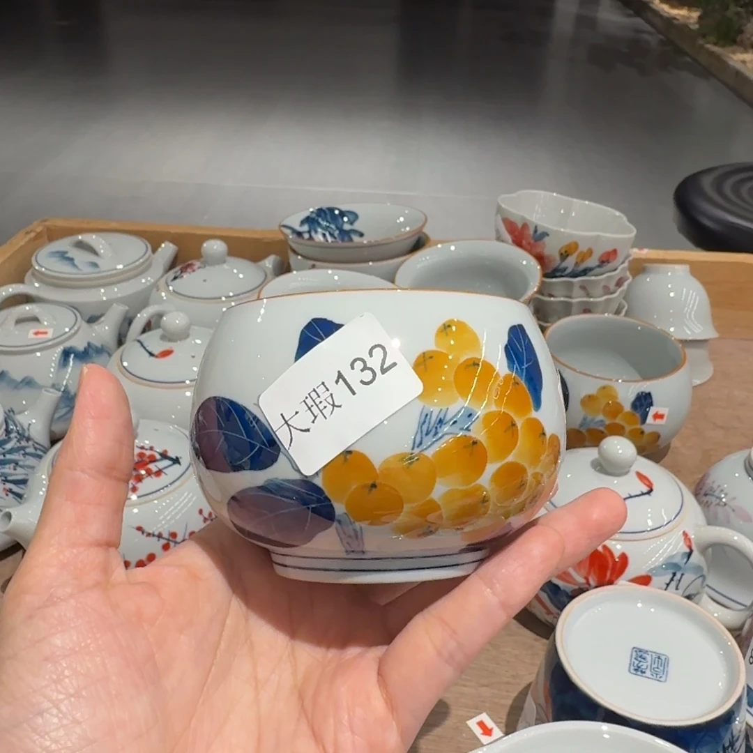 釉下手绘茶具微瑕