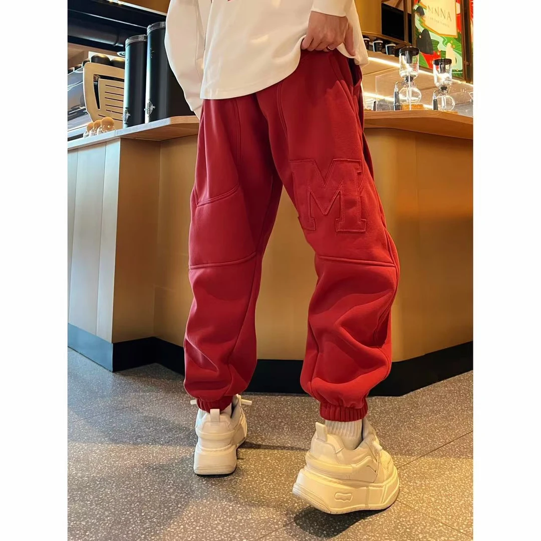 简约风纯色立体裁剪贴布绣字母运动百搭厚款保暖时尚男士休闲裤