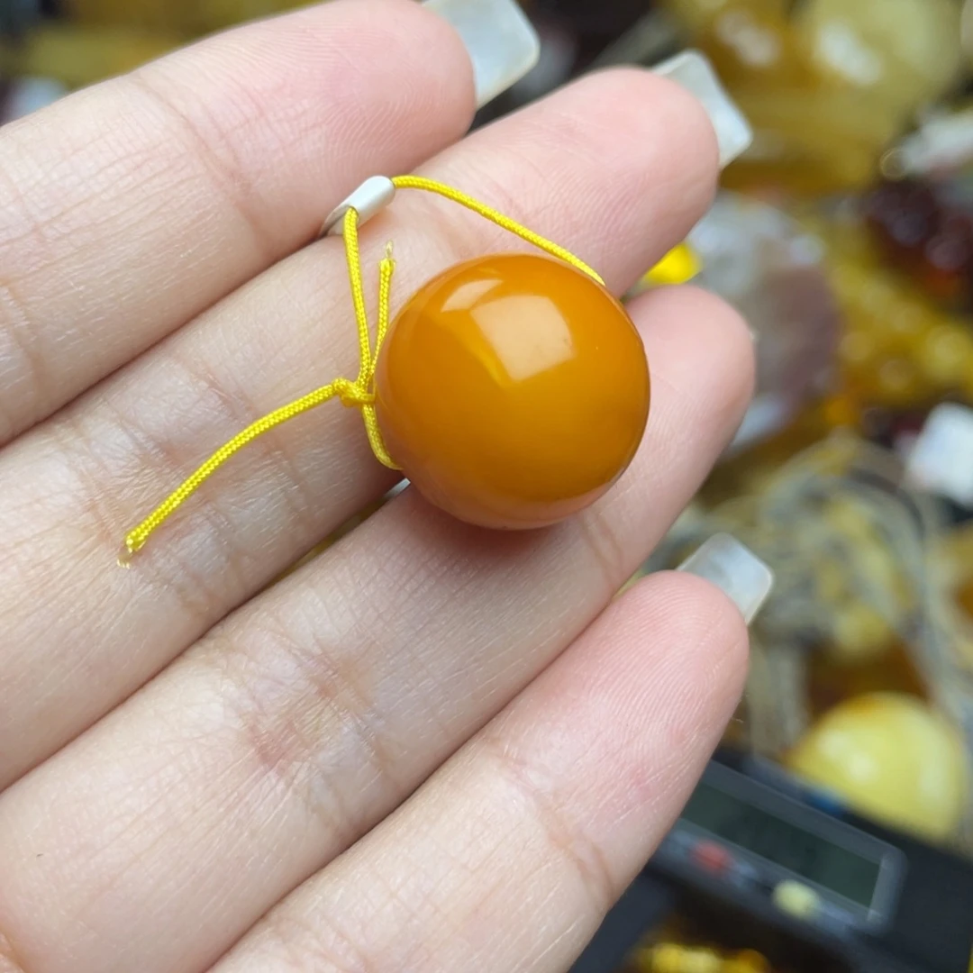 未镶嵌琥珀珠宝奇石