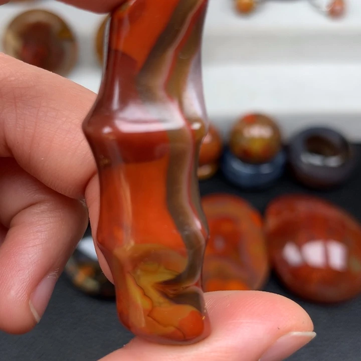 玛瑙/玉髓合金颈饰