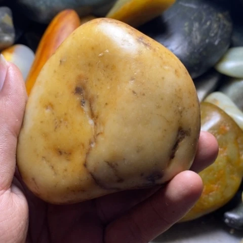 未镶嵌和田玉（糖玉）挂件