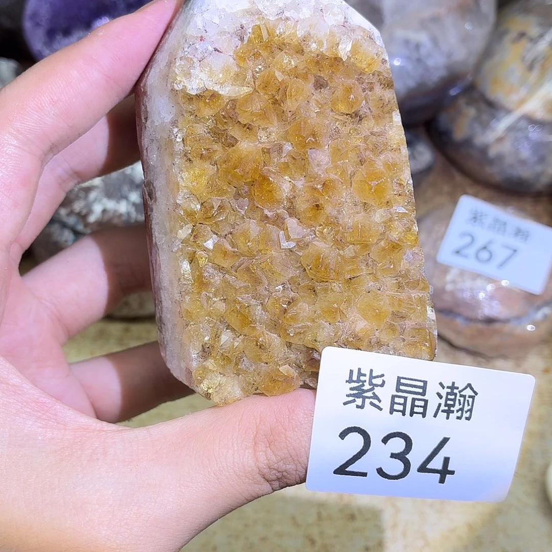 未镶嵌水晶大型摆件（非配饰）