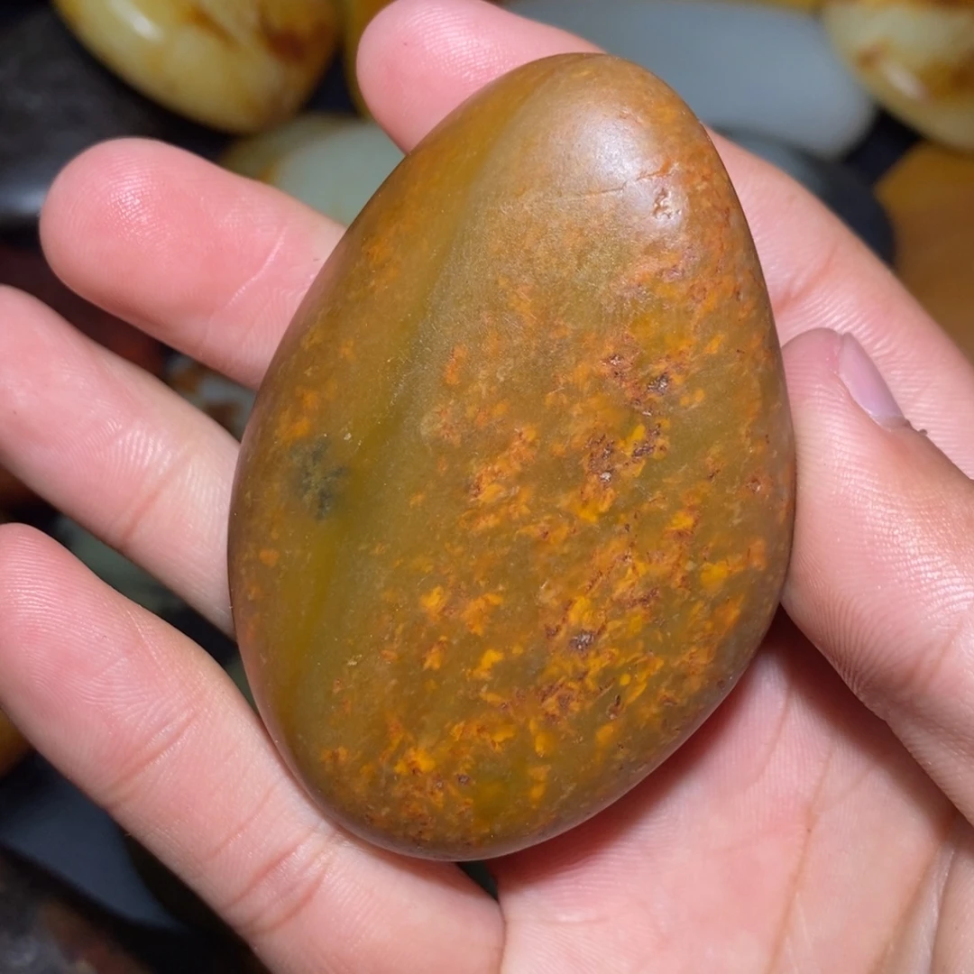 和田玉未镶嵌珠宝奇石