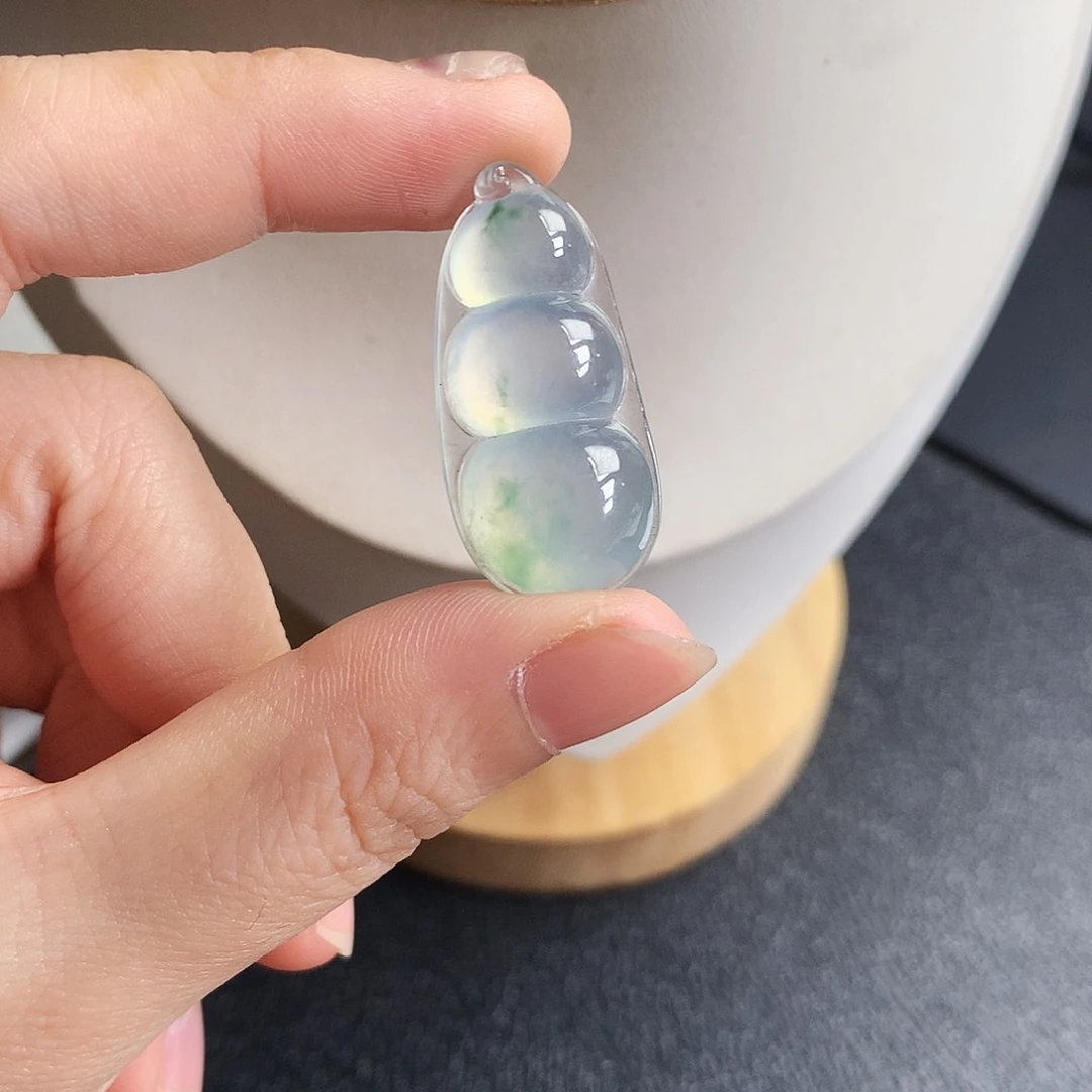 吊坠(不含链)未镶嵌翡翠豆子