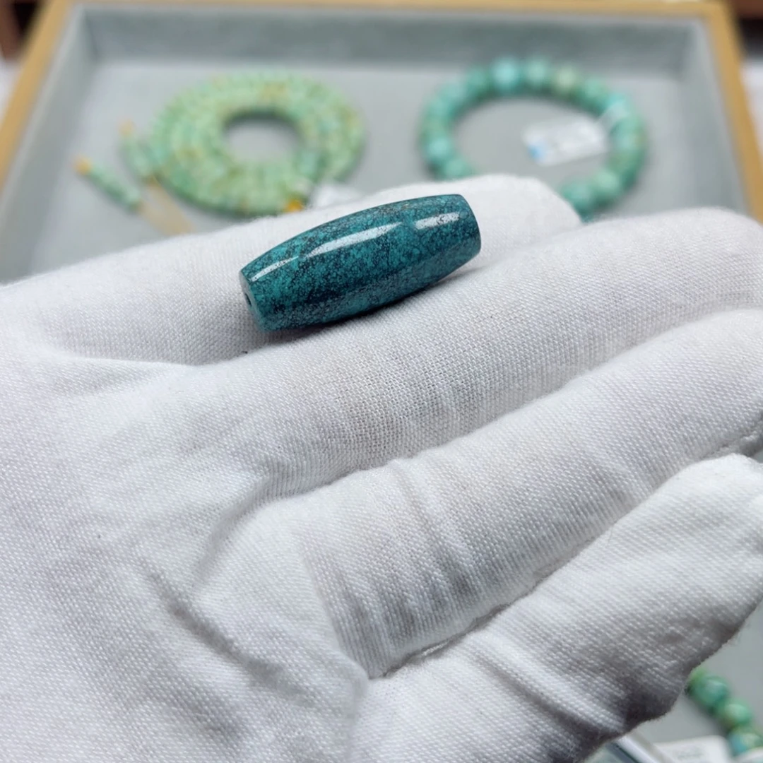 绿松石未镶嵌挂件