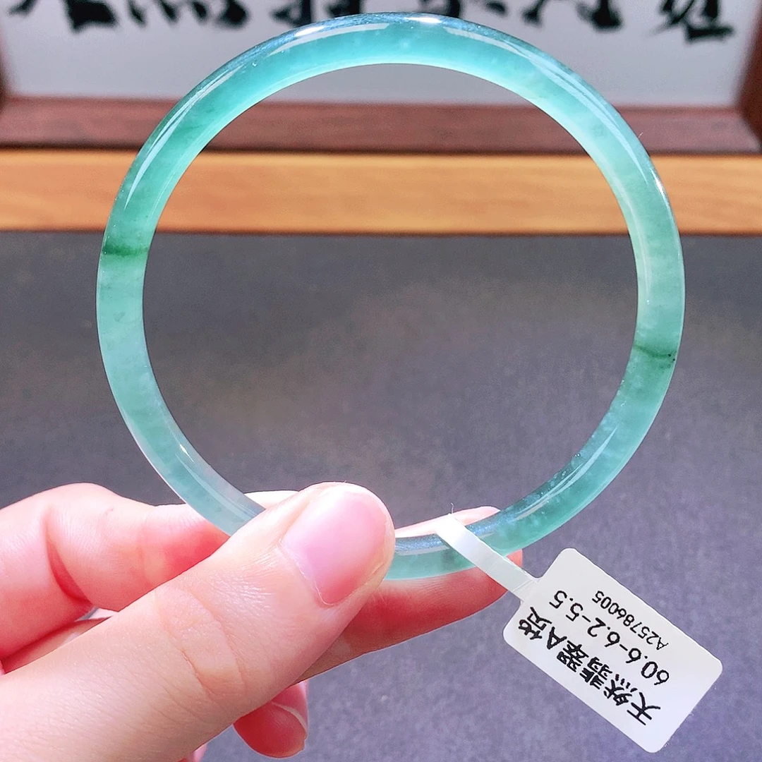 翡翠未镶嵌手镯天然翡翠