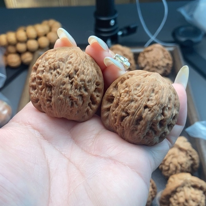 文玩核桃吊坠全品绣球