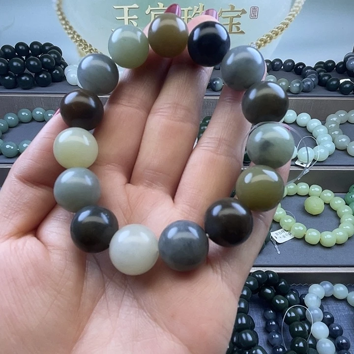 和田玉未镶嵌手链