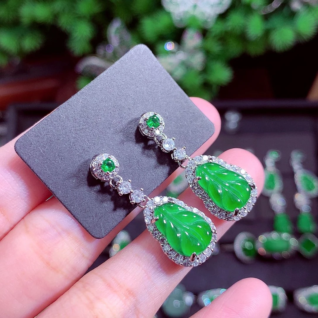 颈饰未镶嵌翡翠天然