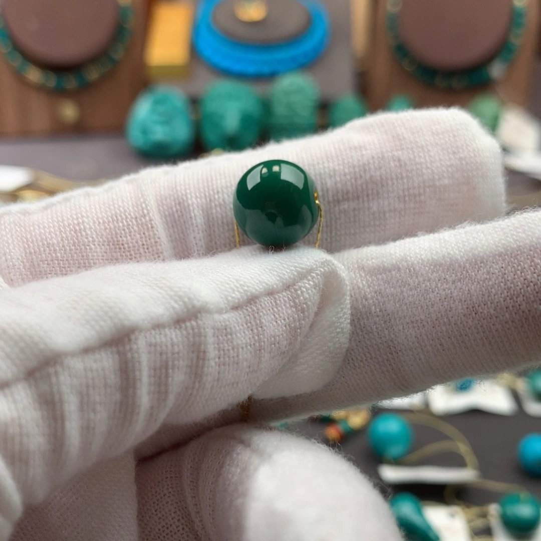 18K金镶嵌绿松石发饰