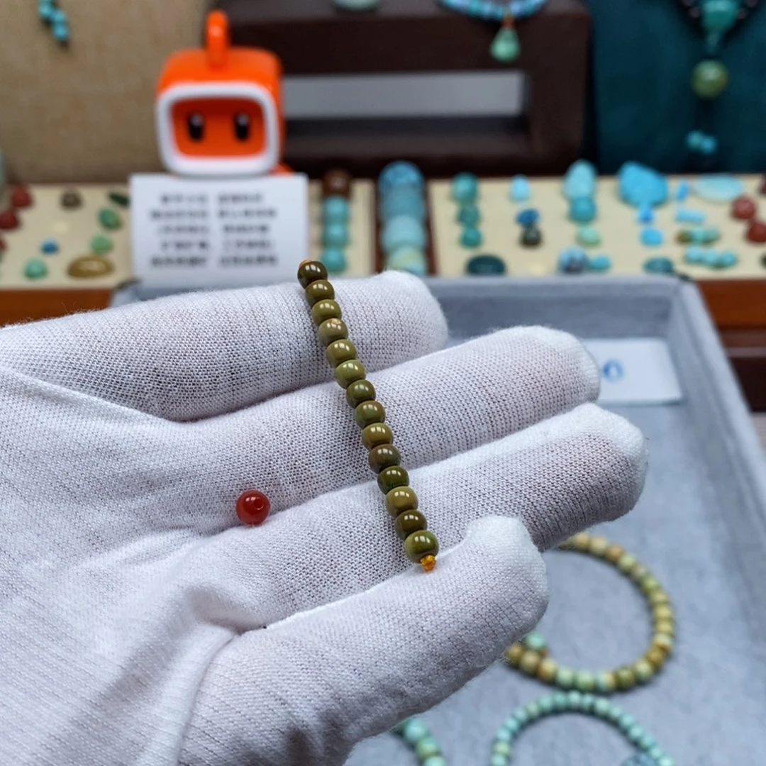 未镶嵌配饰南红玛瑙