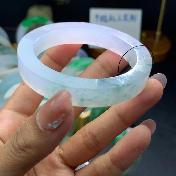 未镶嵌翡翠手镯定制翡翠