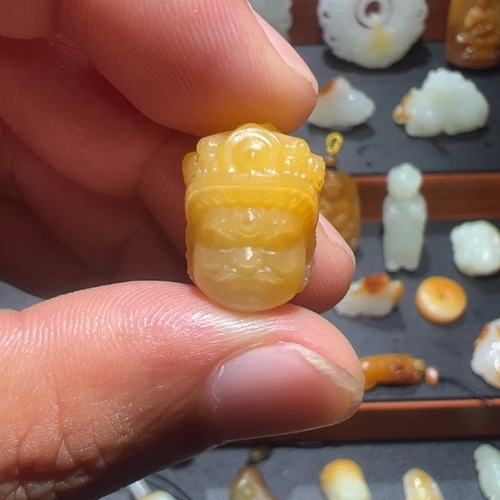 未镶嵌和田玉车挂