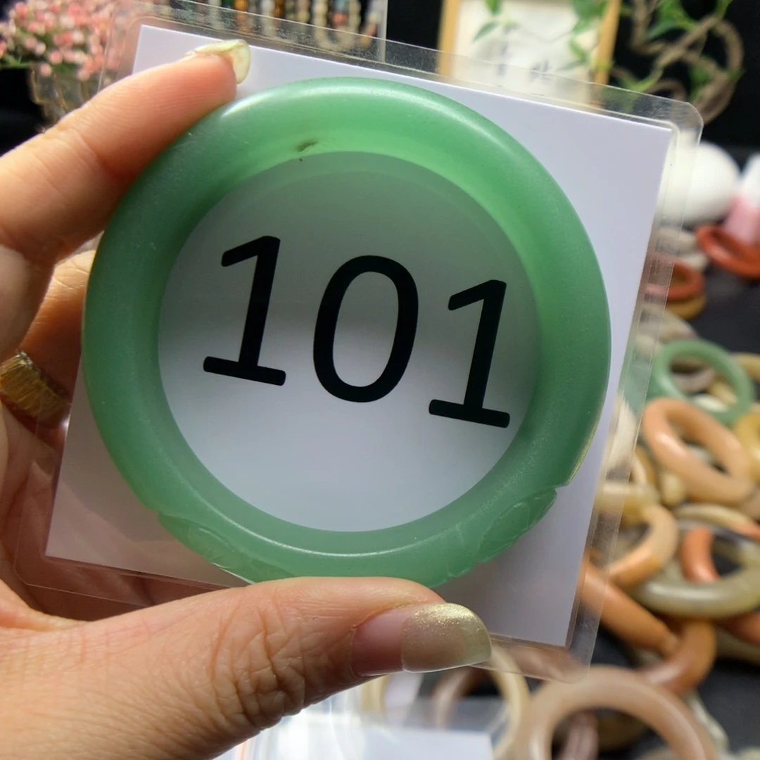 石英质玉手镯未镶嵌静*