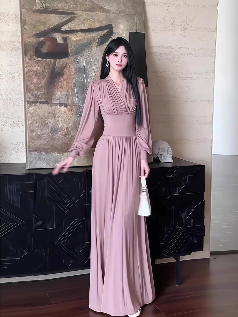 纯色简约高级感收腰连衣裙女装轻奢气质秋冬温柔法式V领长袖长裙