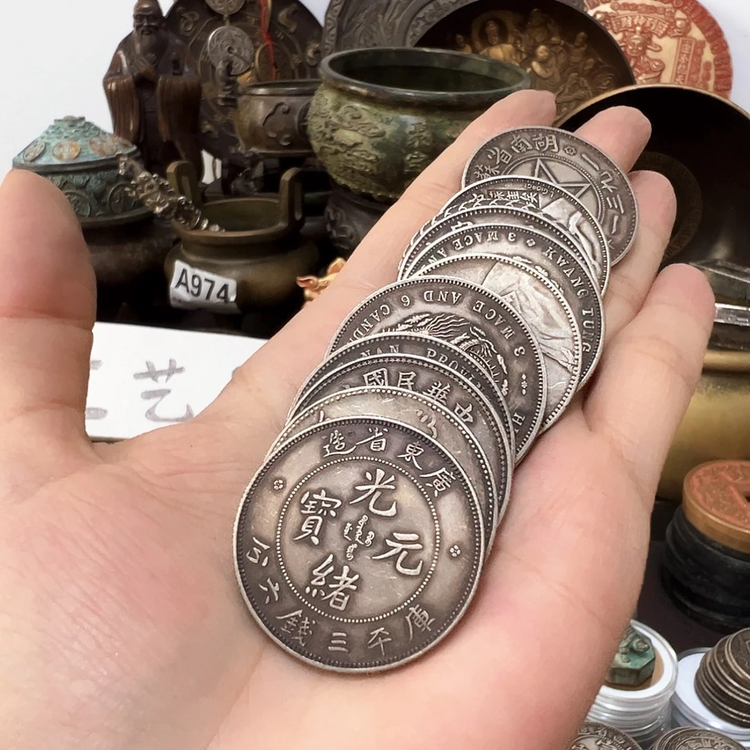 金属复古风格摆件