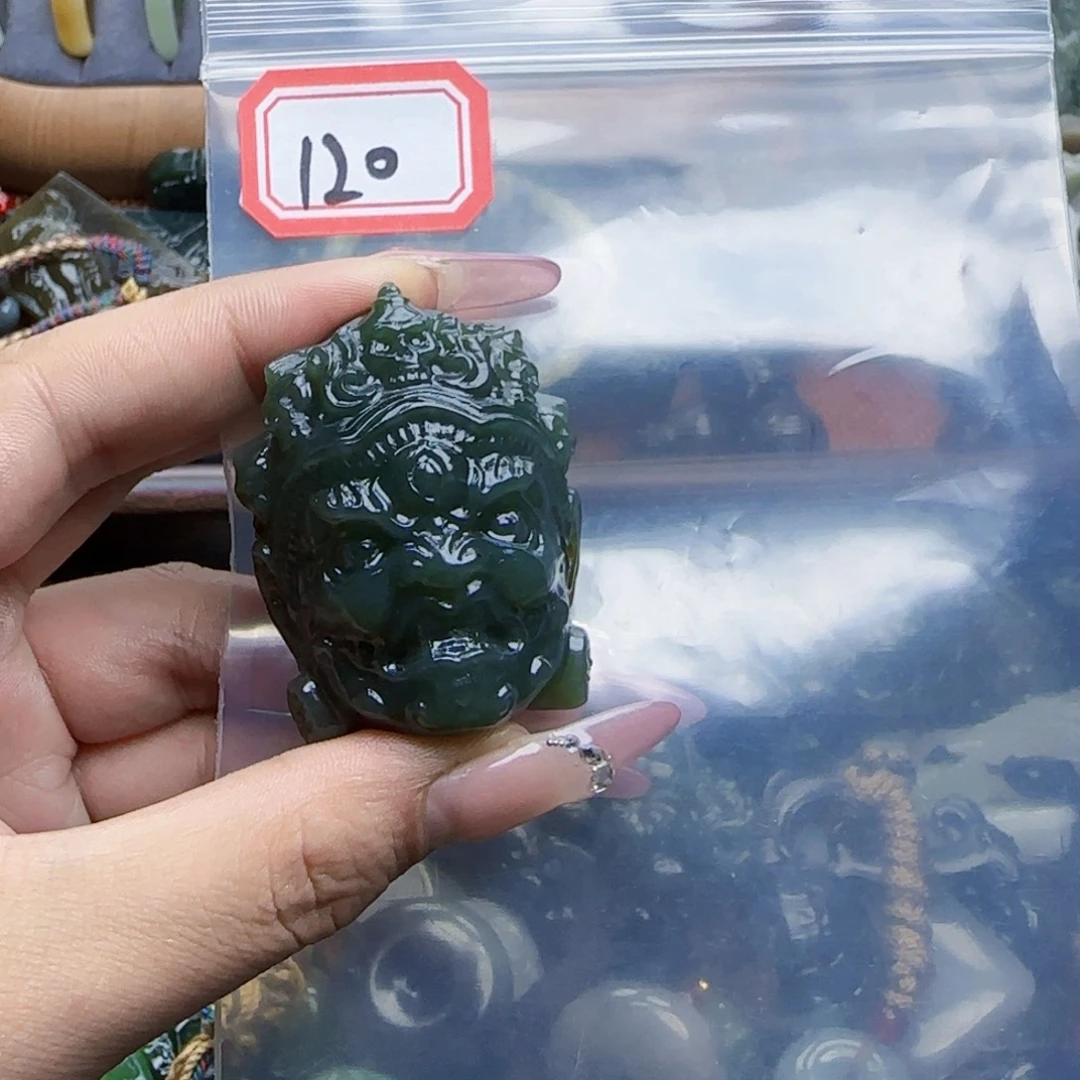 右***鱼和田玉未镶嵌珠宝半成品