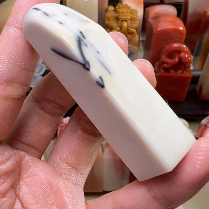 印石寿山石旗降白