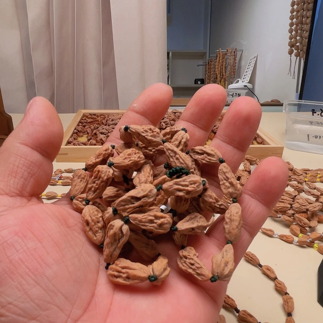 姐***性吊坠桃核蛤蟆异形